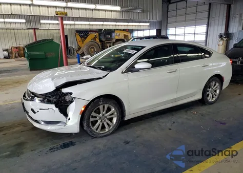 2015 Chrysler 200 Limited z USA, uszkodzony, nr VIN 1C3CCCAB4FN548167